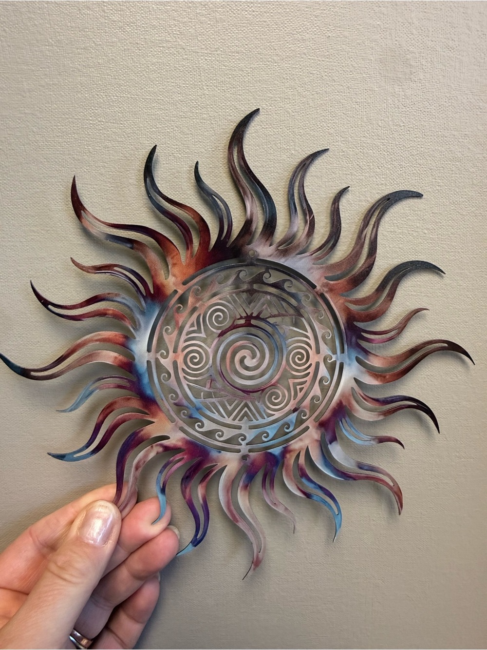 Multicolor Sunburst Metal Wall Art – Artistic Home Accent